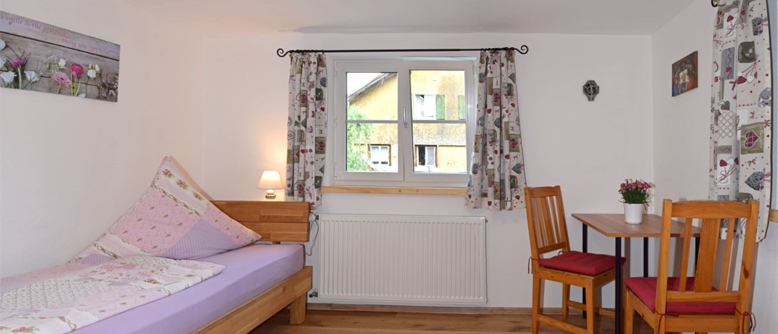 Kirchbihler Zimmer Spatzennest Akams